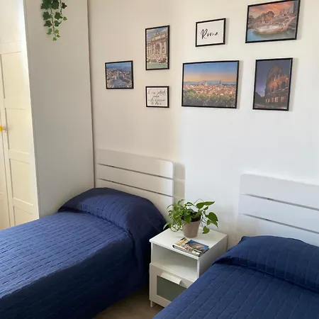 Apartmán Domus Art Merulana Řím