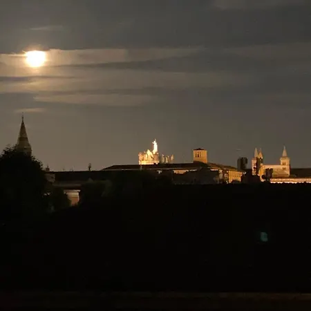 Apartmán Domus Art Merulana Řím